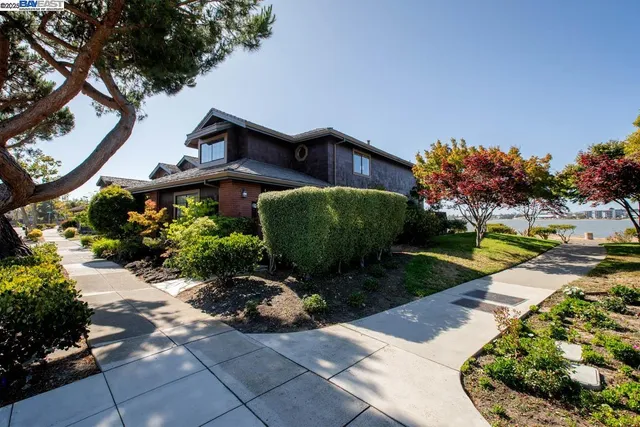$2,695,000 | 2857 Sea View Parkway, Alameda, CA 94502
