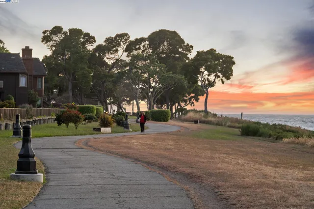 $2,695,000 | 2857 Sea View Parkway, Alameda, CA 94502