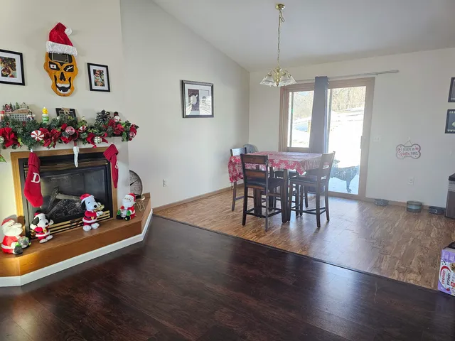 $323,000 | 1922 Amanda Drive, Reedsburg, WI 53959