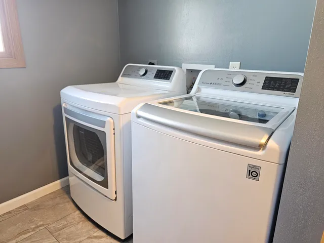 $323,000 | 1922 Amanda Drive, Reedsburg, WI 53959