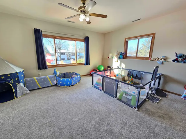 $323,000 | 1922 Amanda Drive, Reedsburg, WI 53959