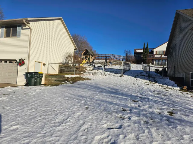 $323,000 | 1922 Amanda Drive, Reedsburg, WI 53959