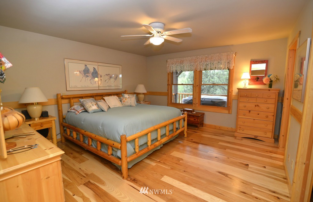 406 West Chewuch Road Winthrop, WA 98862 - Photo 17 of 25 Gallery Image 17