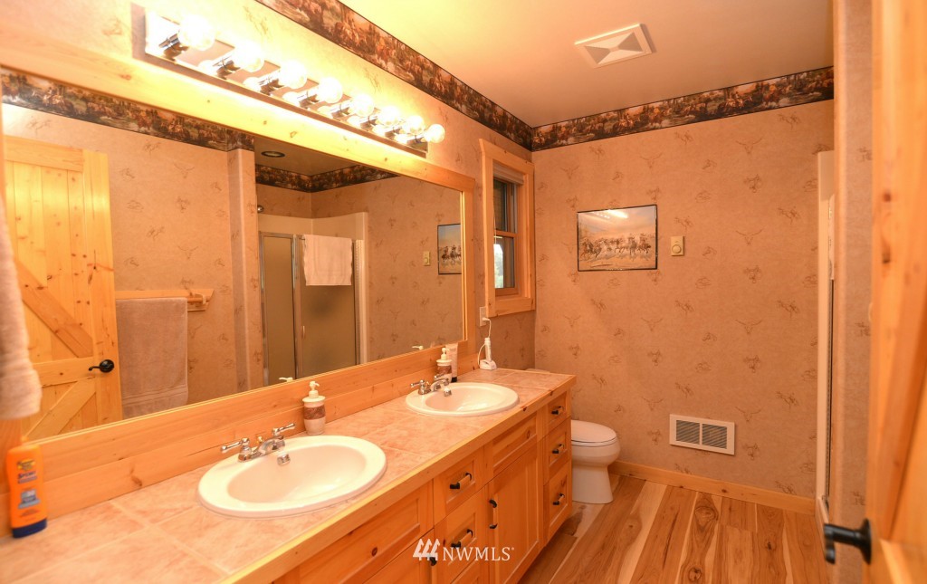 406 West Chewuch Road Winthrop, WA 98862 - Photo 18 of 25 Gallery Image 18