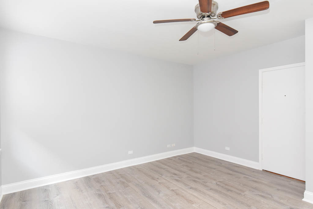 4241 North Kenmore Avenue, Unit 303 Chicago, IL 60613 - Photo 11 of 14