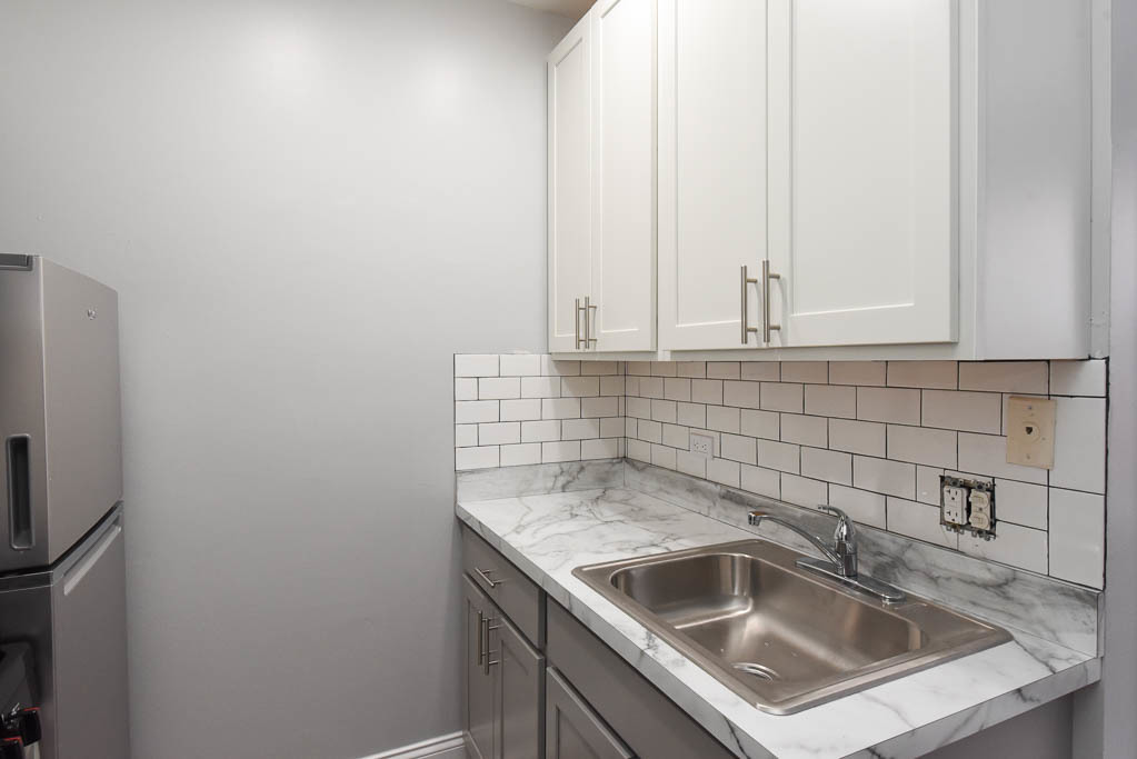 4241 North Kenmore Avenue, Unit 303 Chicago, IL 60613 - Photo 4 of 14
