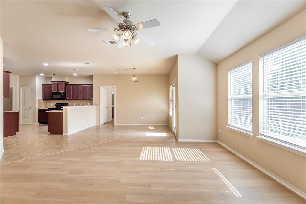 5213 Rustic Ridge Drive McKinney, TX 75071 - Photo 10 of 28