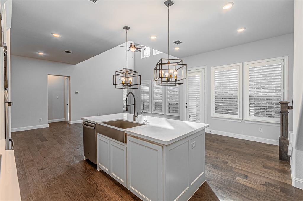 6753 Verandah Way Irving, TX 75039 - Photo 15 of 40 a very nice looking kitchen with chandelier