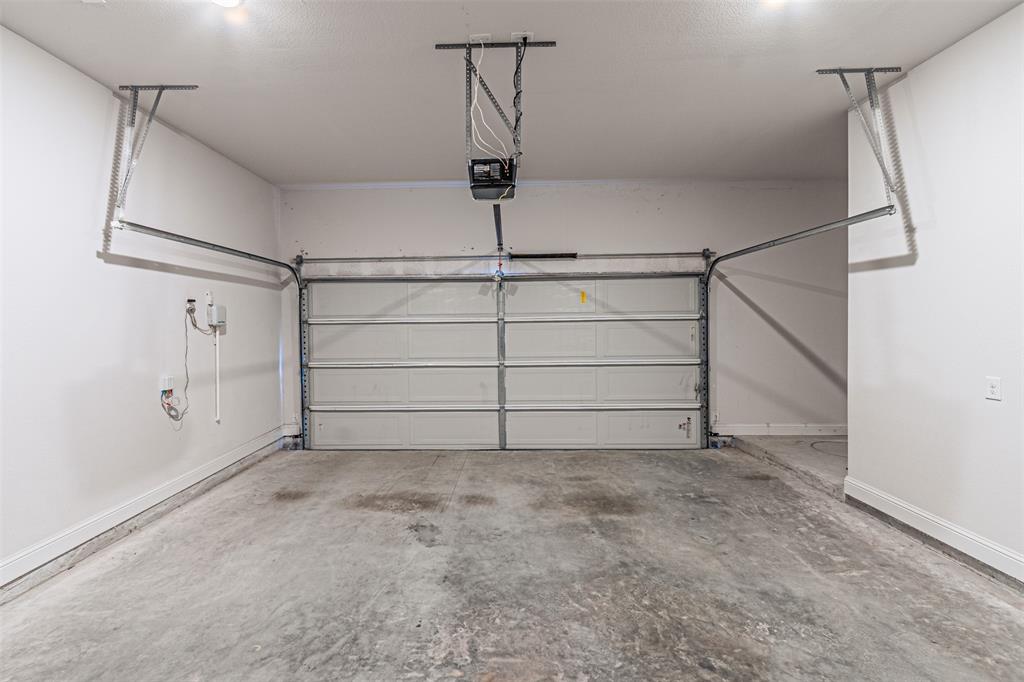 6753 Verandah Way Irving, TX 75039 - Photo 17 of 40 a view of a room with an empty space