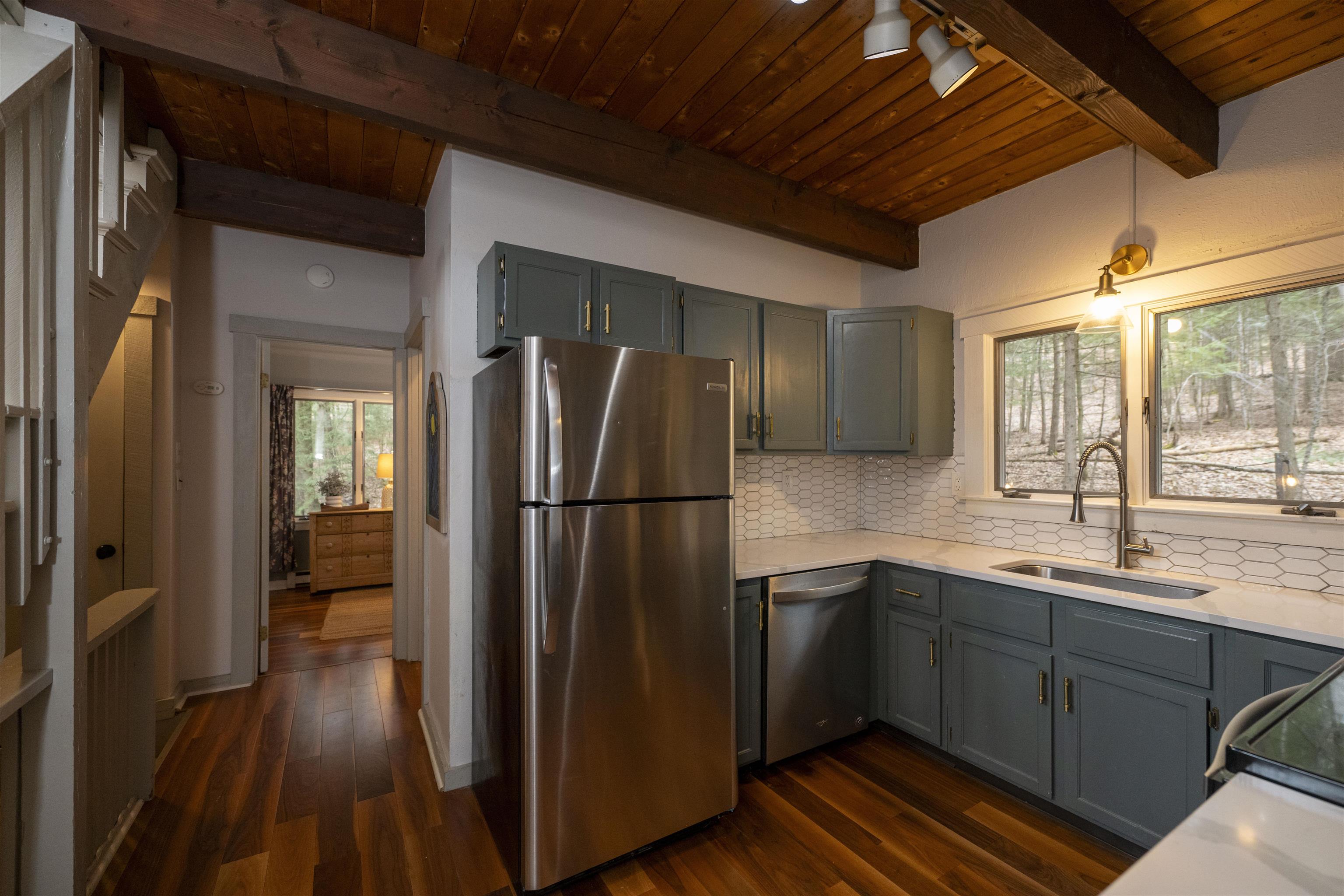 988 Old Quechee Road Hartford, VT 05059 - Photo 15 of 39