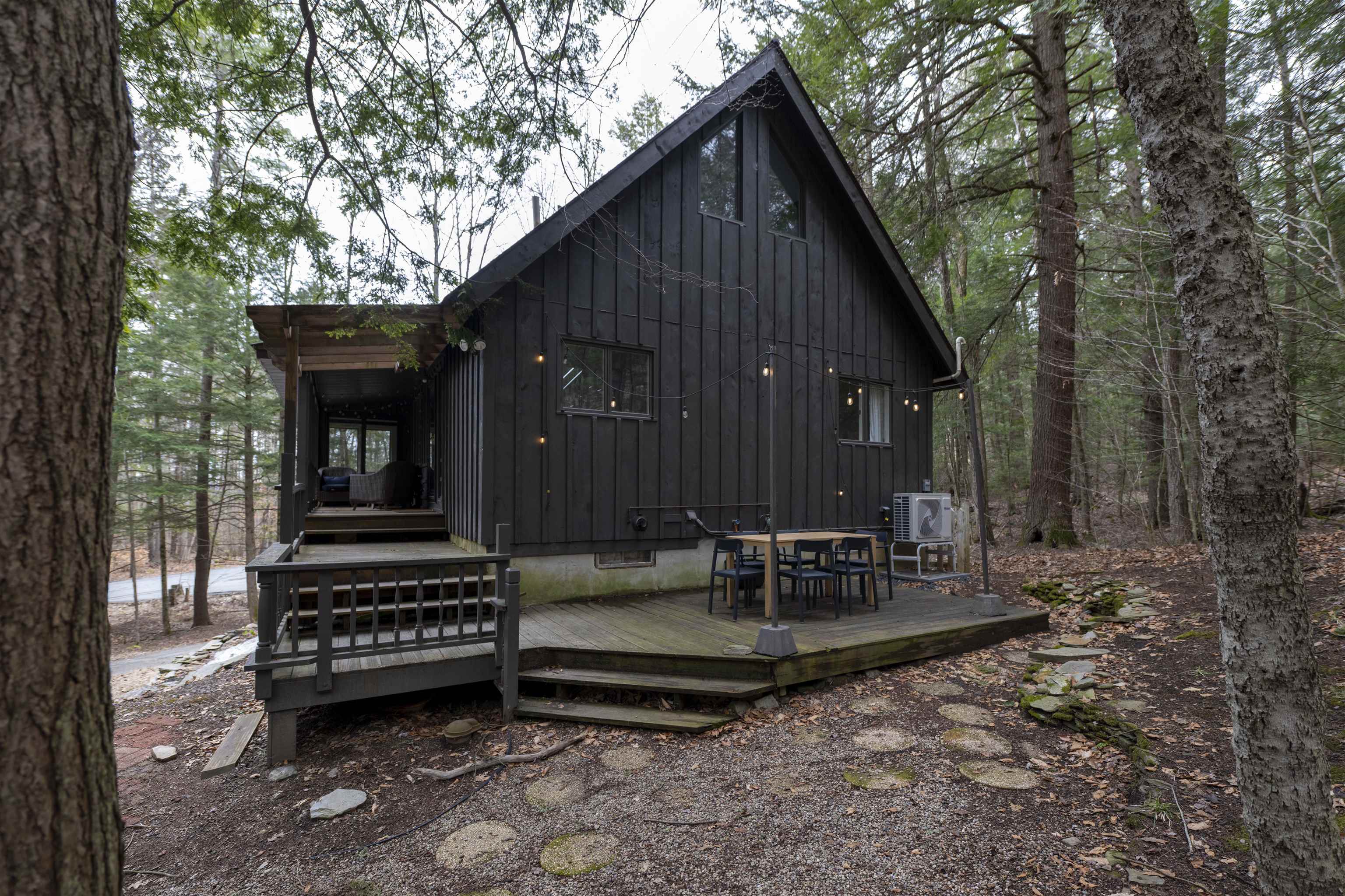 988 Old Quechee Road Hartford, VT 05059 - Photo 38 of 39