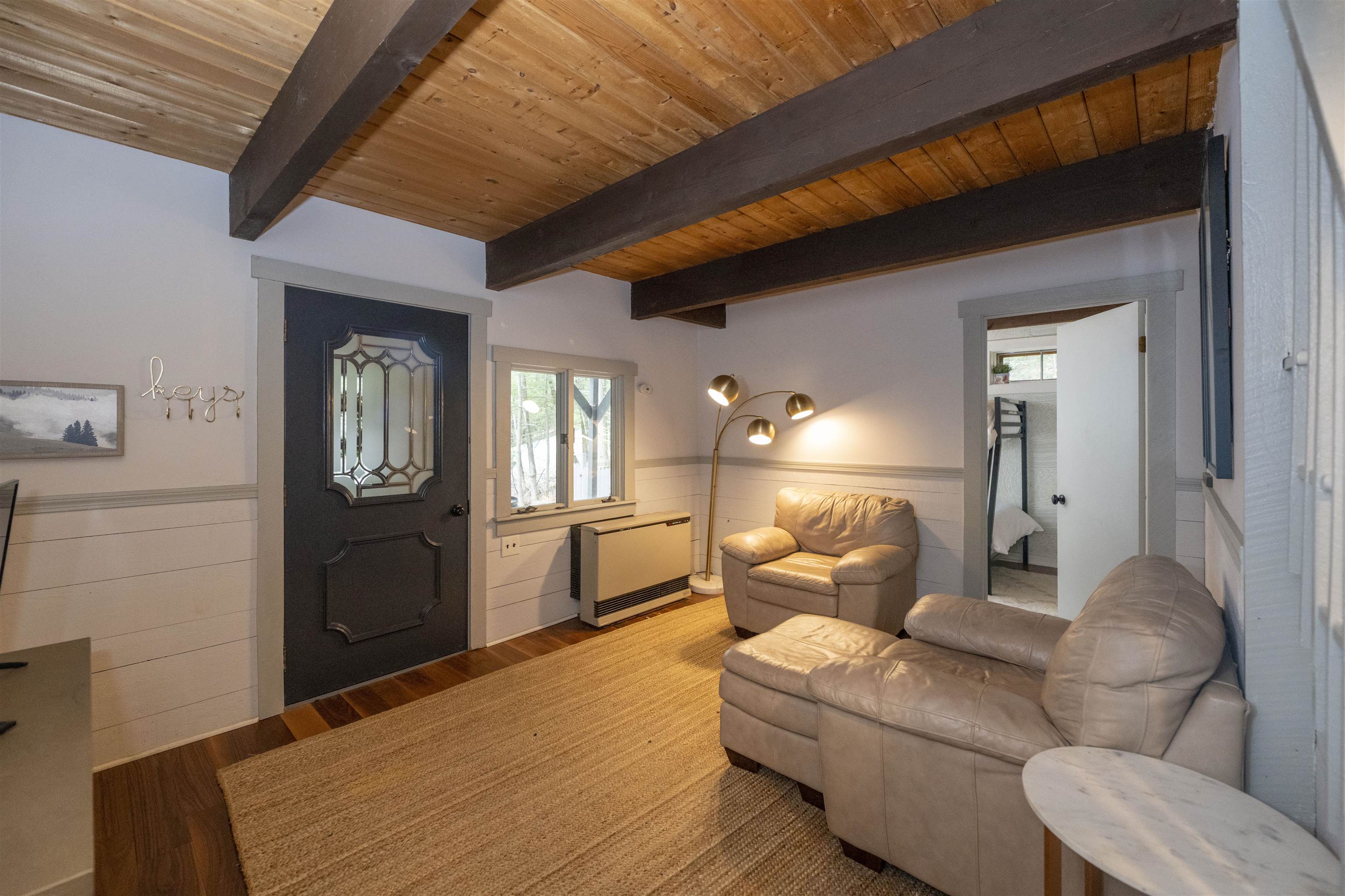 988 Old Quechee Road Hartford, VT 05059 - Photo 5 of 39