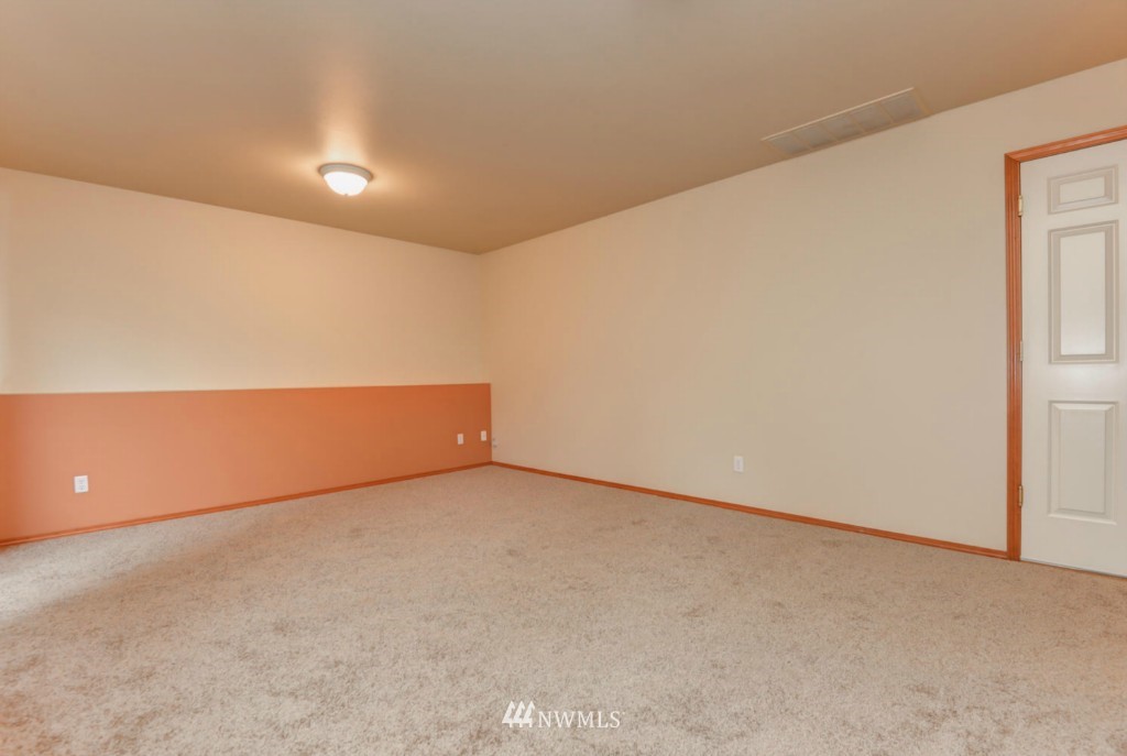 23 167th Place Southwest Bothell, WA 98012 - Photo 16 of 25