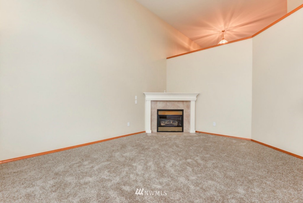 23 167th Place Southwest Bothell, WA 98012 - Photo 4 of 25