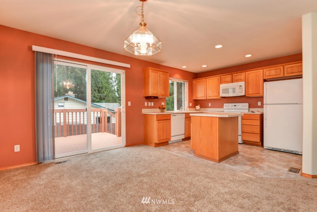 23 167th Place Southwest Bothell, WA 98012 - Photo 7 of 25