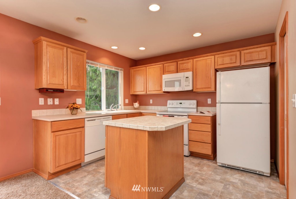 23 167th Place Southwest Bothell, WA 98012 - Photo 8 of 25