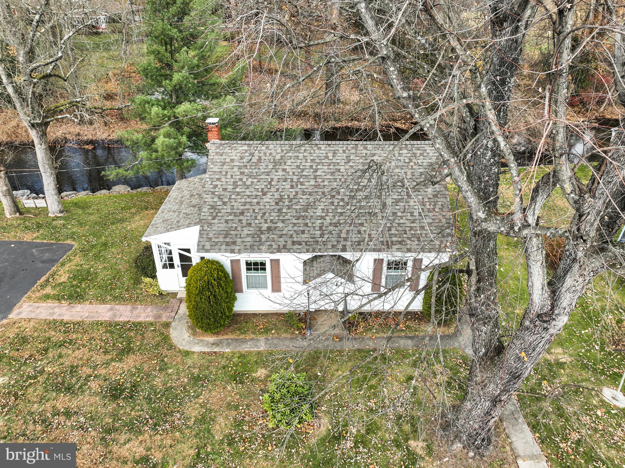 316 Pine Road Mount Holly Springs, PA 17065 - Photo 6 of 48