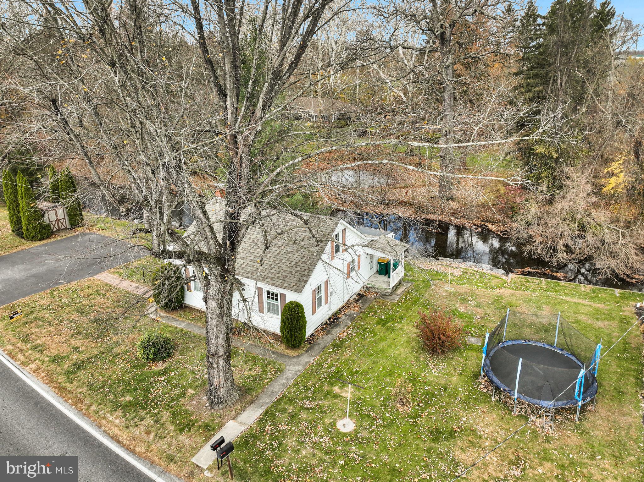 316 Pine Road Mount Holly Springs, PA 17065 - Photo 7 of 48