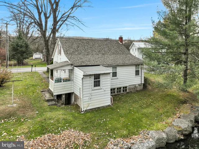 $239,900 | 316 Pine Road, Mount Holly Springs, PA 17065