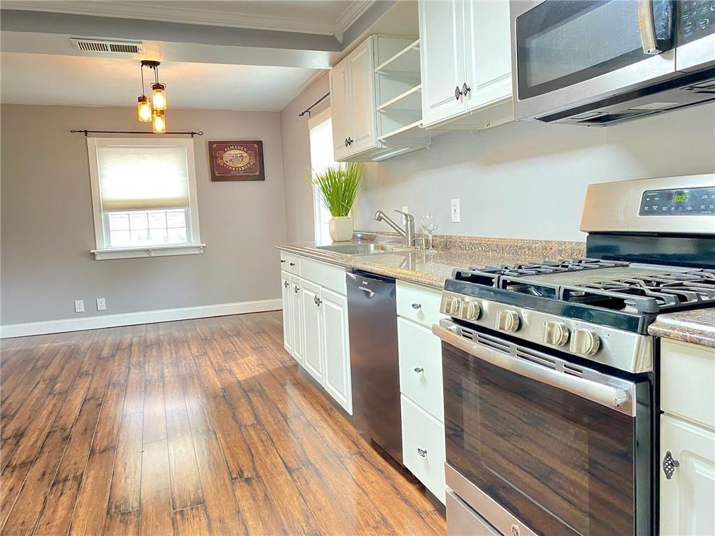 976 Ridge Road Bridgeville, PA 15017 - Photo 6 of 17 Gallery Image 6