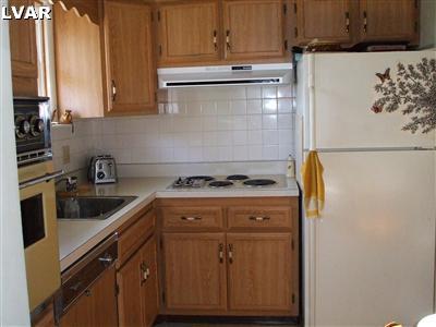 2445 Winston Road Bethlehem, PA 18017 - Photo 5 of 11 Gallery Image 5