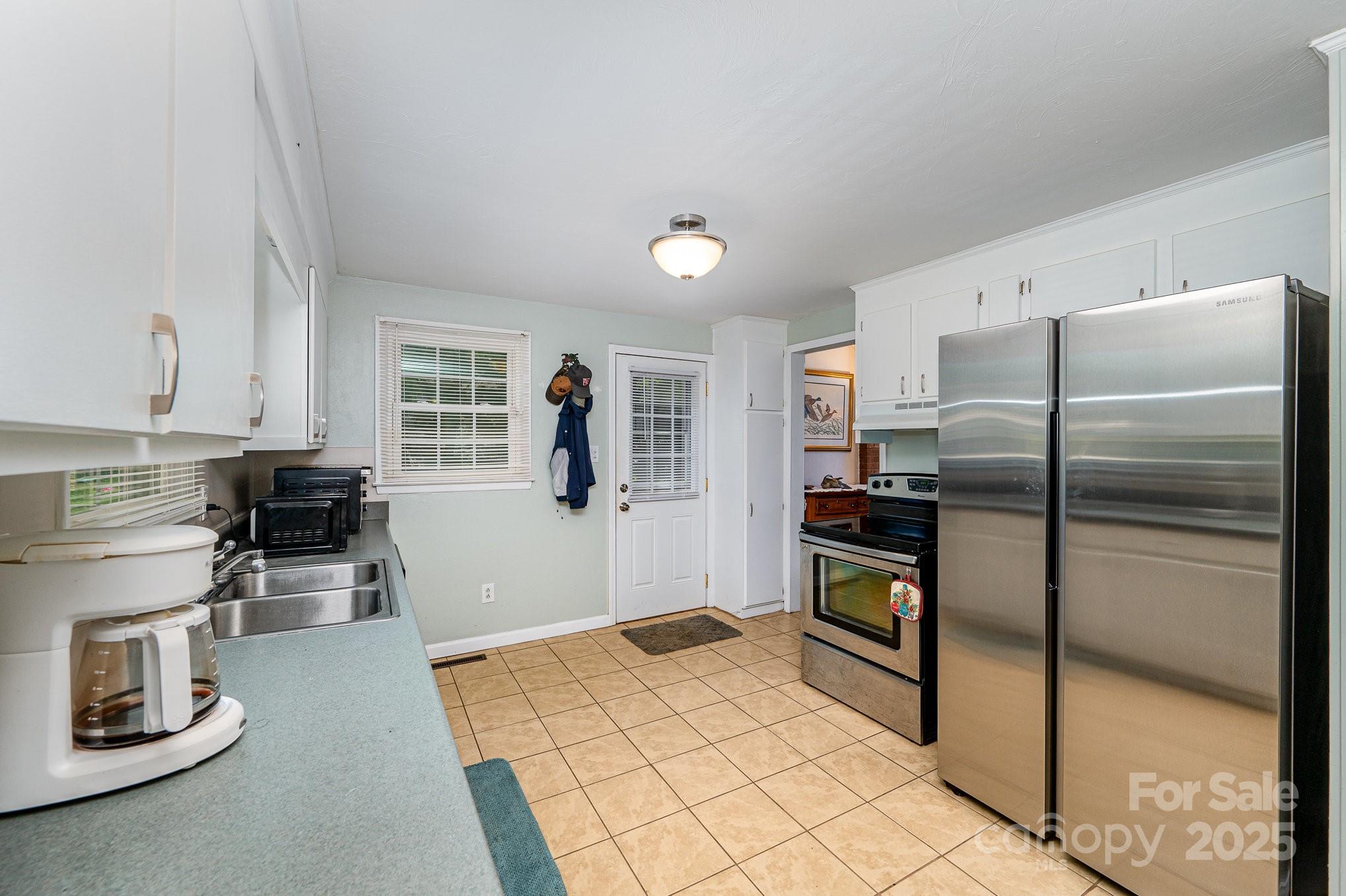 4720 Randleman Road Conover, NC 28613 - Photo 14 of 29