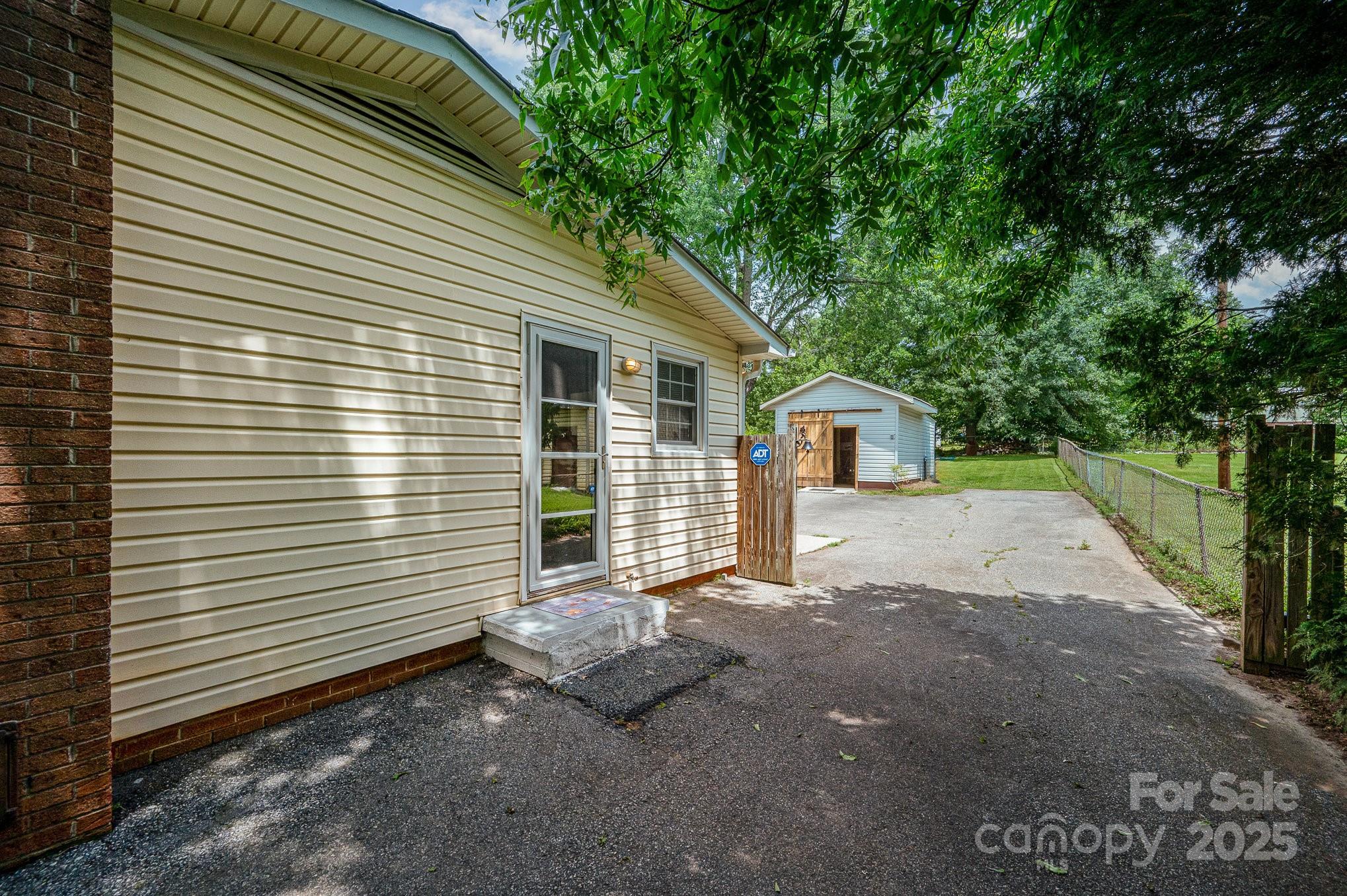 4720 Randleman Road Conover, NC 28613 - Photo 21 of 29