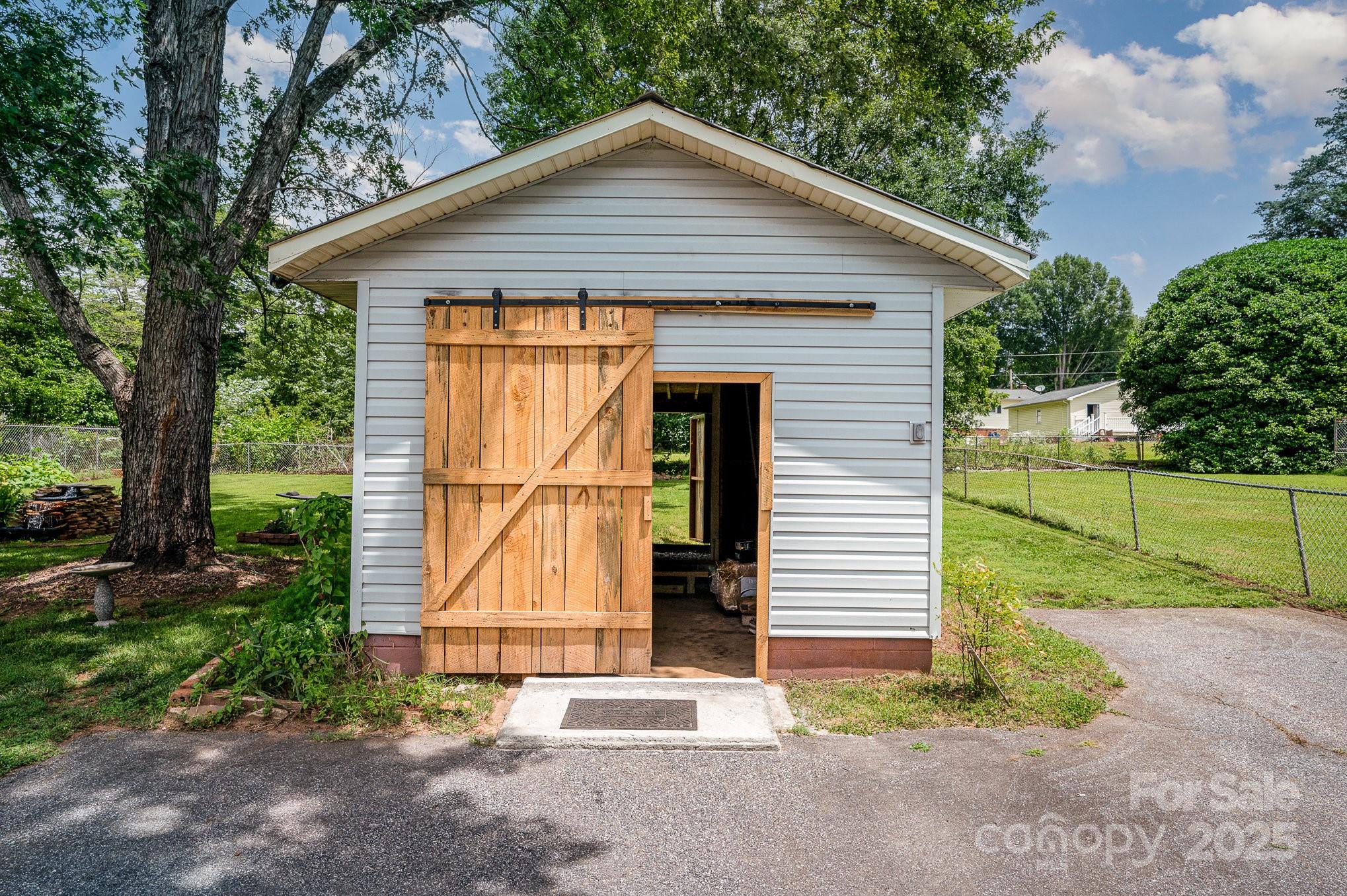 4720 Randleman Road Conover, NC 28613 - Photo 22 of 29