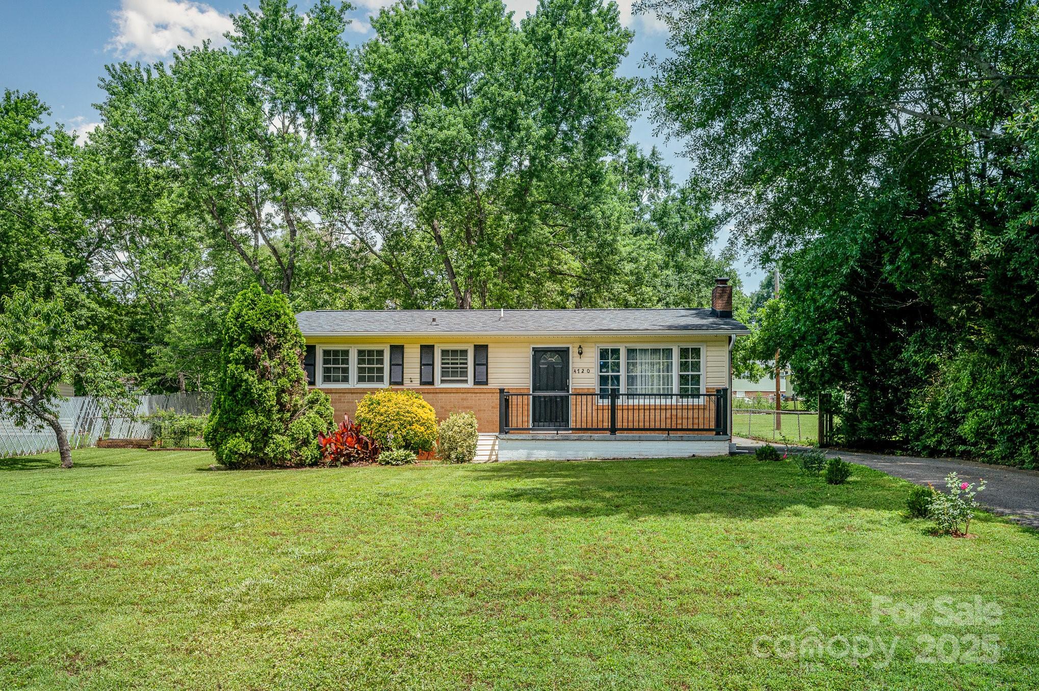 4720 Randleman Road Conover, NC 28613 - Photo 4 of 29