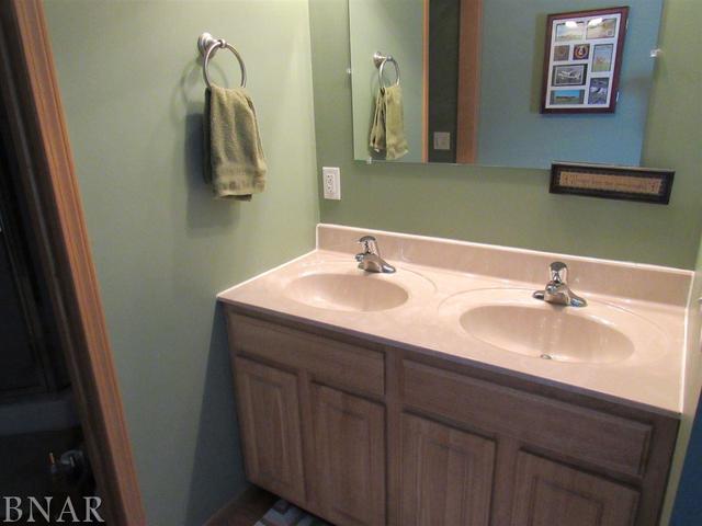 17748 Old Principal Road Le Roy, IL 61752 - Photo 24 of 30