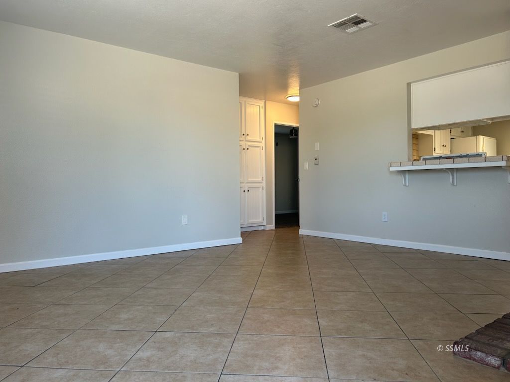912 West Graaf Avenue Ridgecrest, CA 93555 - Photo 2 of 12