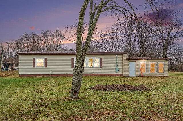 $164,900 | 1121 Heights Drive, Colon, MI 49040
