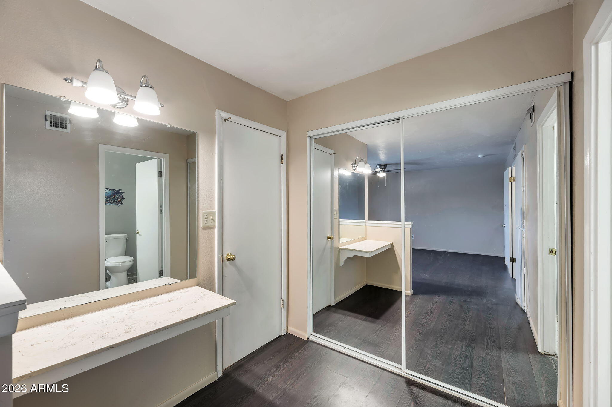 2025 West Elm Street Phoenix, AZ 85015 - Photo 14 of 25 13-web-or-mls-QP- 780_2045