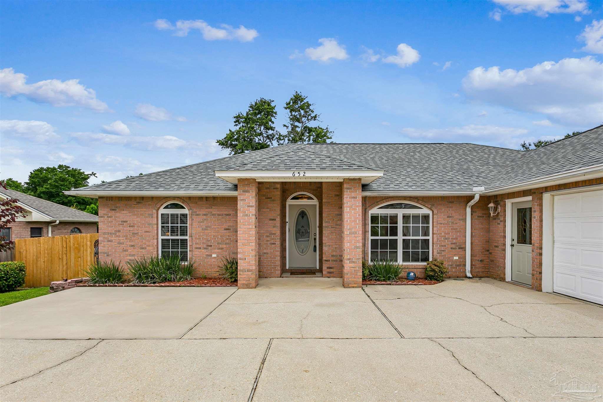 652 Ashford Road Cantonment, FL 32533 - Photo 33 of 35