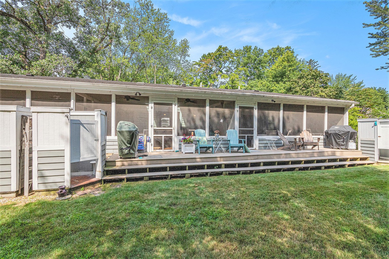 15577 Victor Road, Unit 4 Union Pier, MI 49129 - Photo 19 of 31 Gallery Image 19