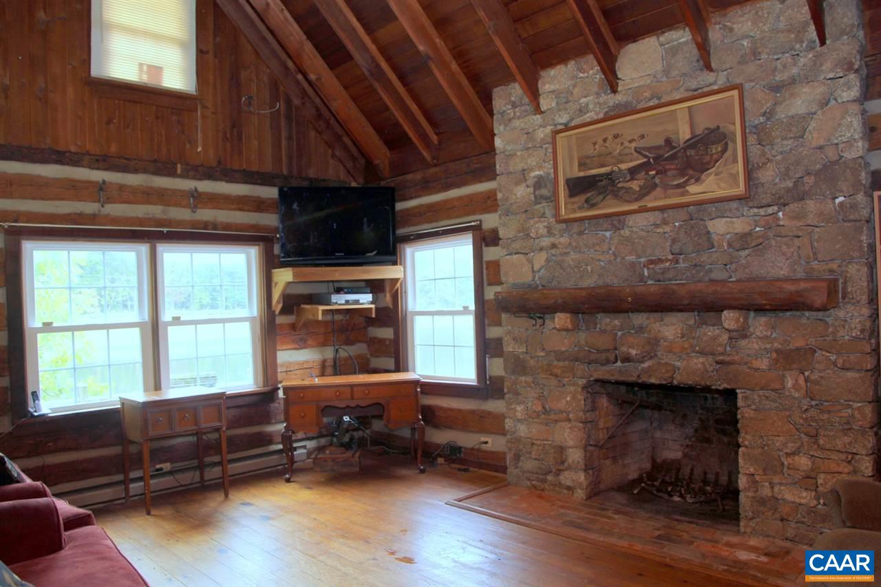 998 Mitchell Mountain Road Reva, VA 22735 - Photo 15 of 37 Gallery Image 15
