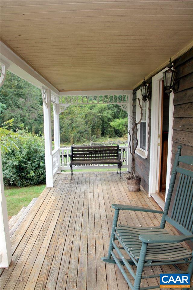 998 Mitchell Mountain Road Reva, VA 22735 - Photo 7 of 37 Gallery Image 7