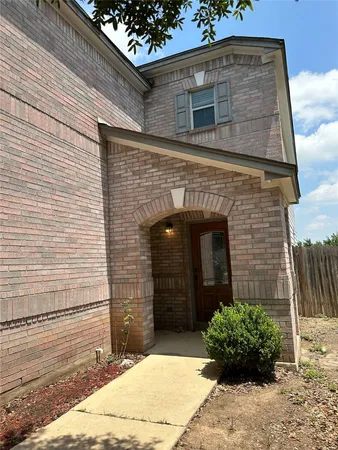 $1,950 | 600 Sheep Trail Drive, Kyle, TX 78640