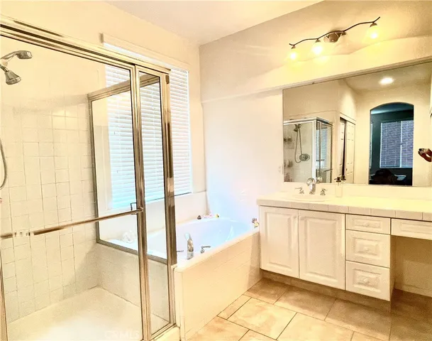 $880,000 | 2371 Moonridge Circle, Corona, CA 92879