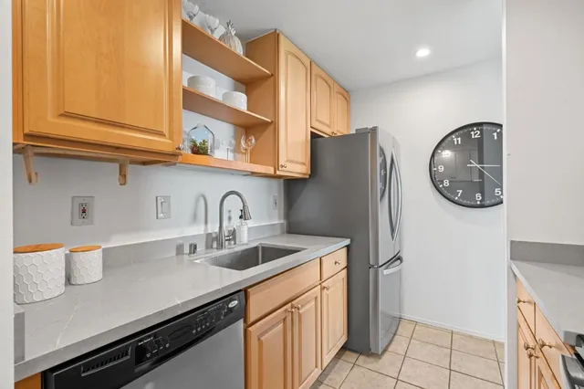 $738,000 | 320 Vallejo Drive, Unit 22, Millbrae, CA 94030