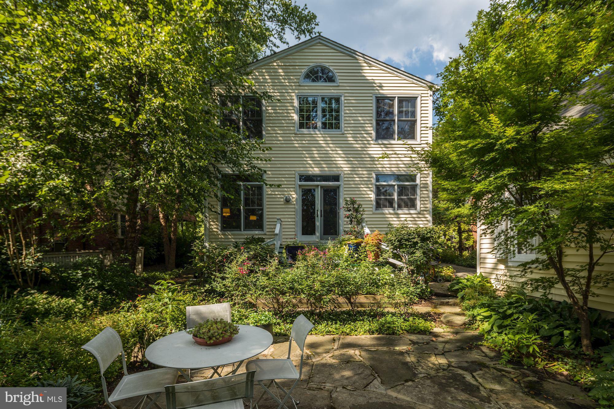 703 Kingston Road Baltimore, MD 21212 - Photo 2 of 45 Huge addition with master BR and kit/fam rm.