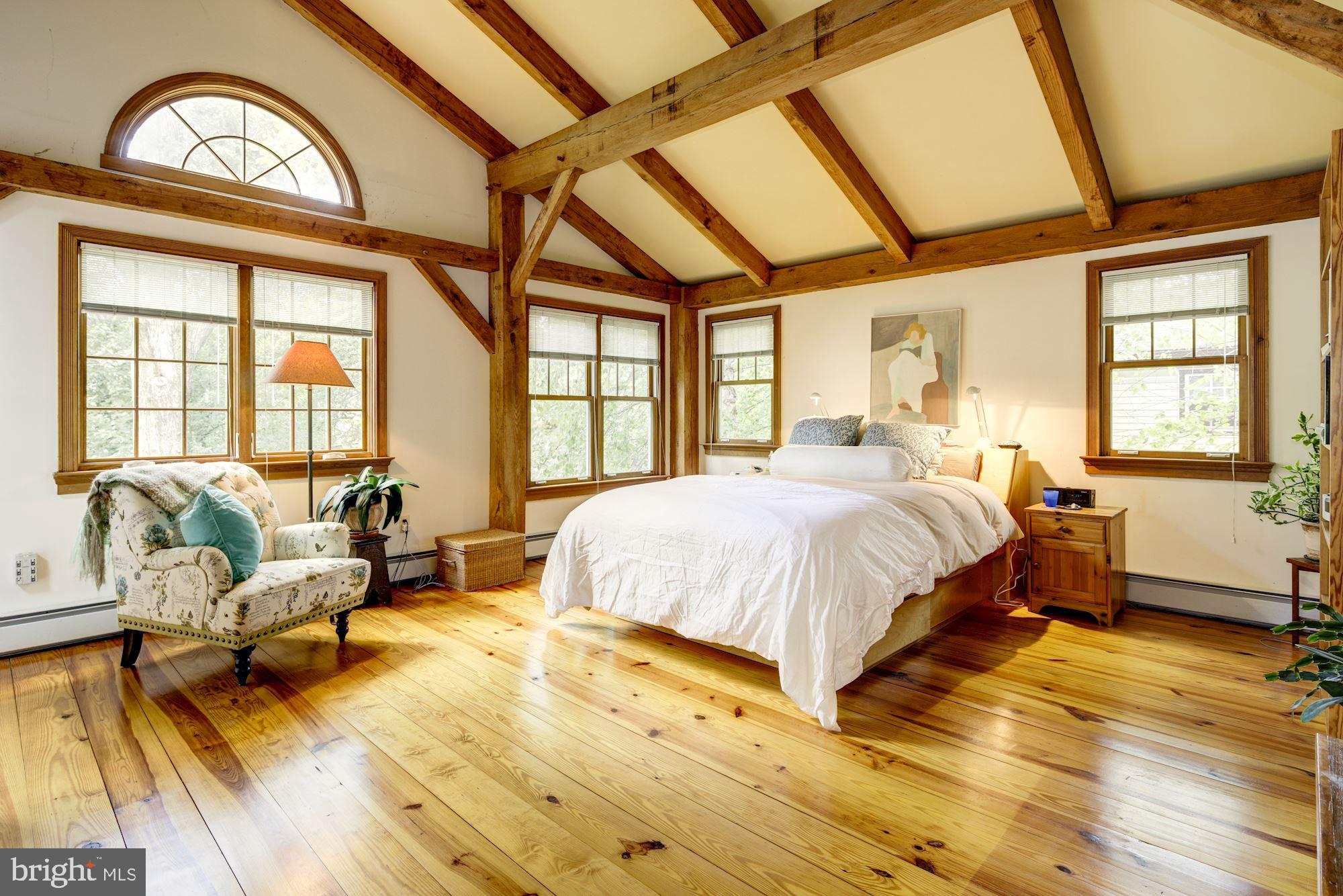 703 Kingston Road Baltimore, MD 21212 - Photo 24 of 45 Master suite: vaulted ceiling. Exposed beams