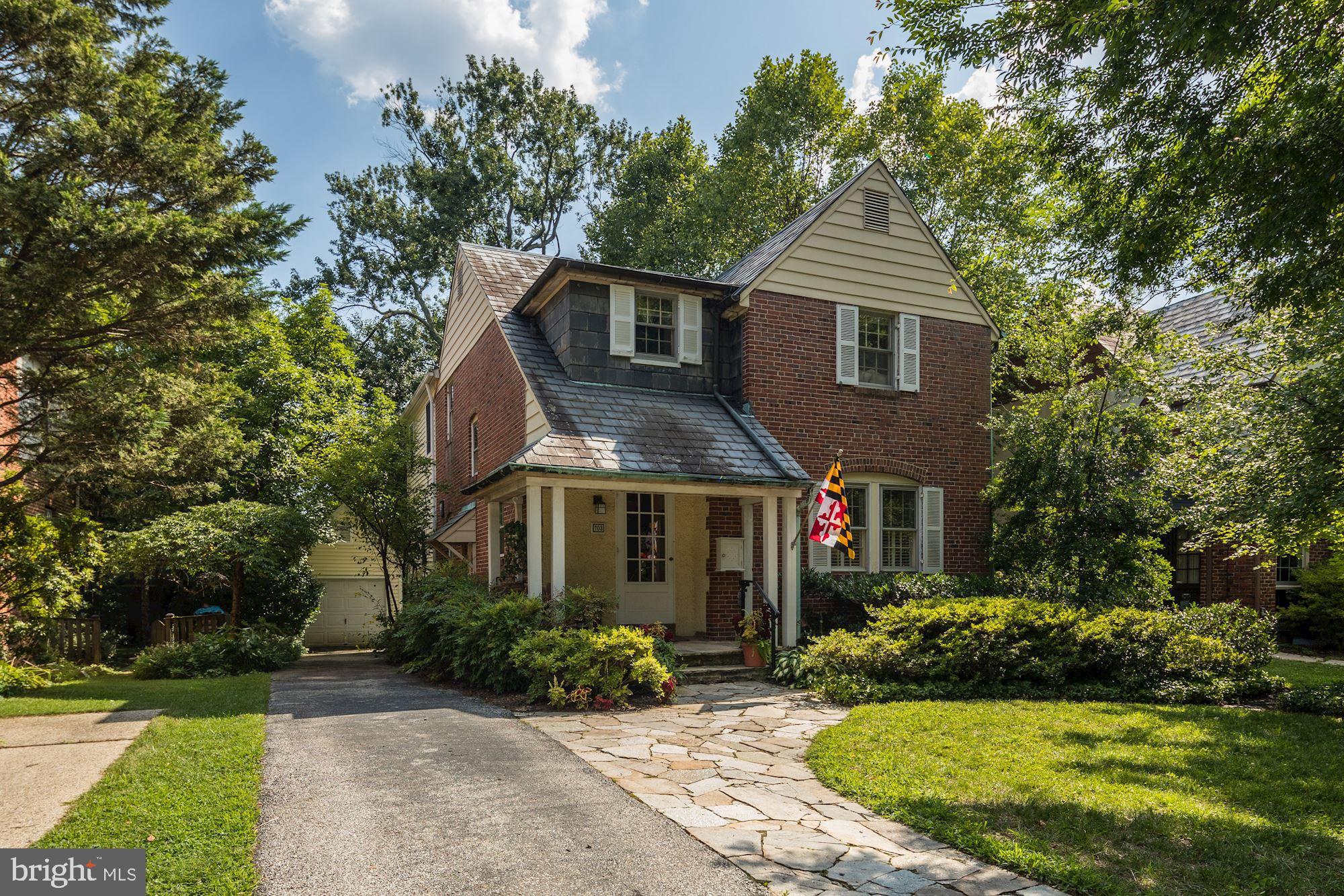 703 Kingston Road Baltimore, MD 21212 - Photo 5 of 45 Long driveway. Flagstone walkway to porch.