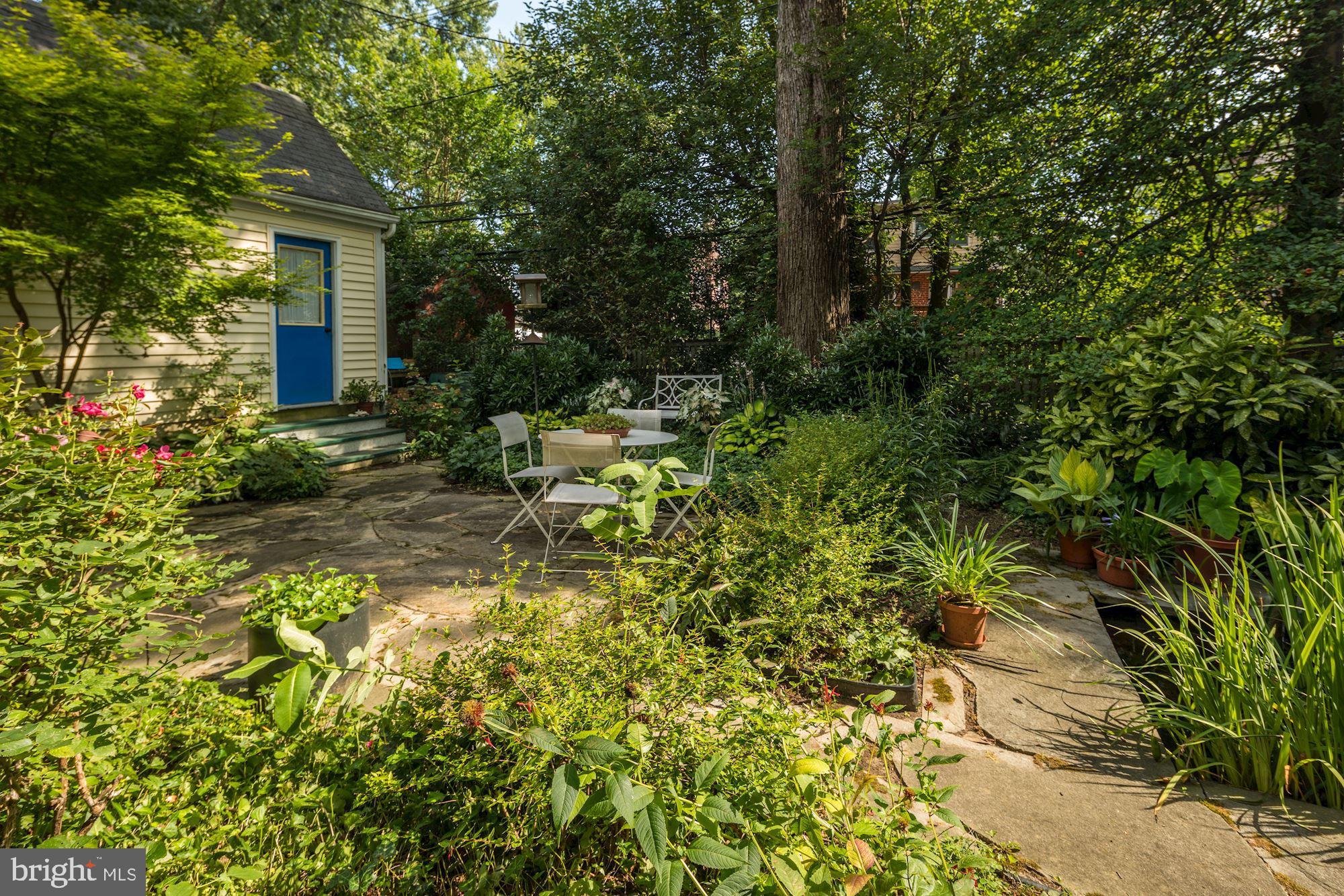 703 Kingston Road Baltimore, MD 21212 - Photo 44 of 45 Your own oasis.