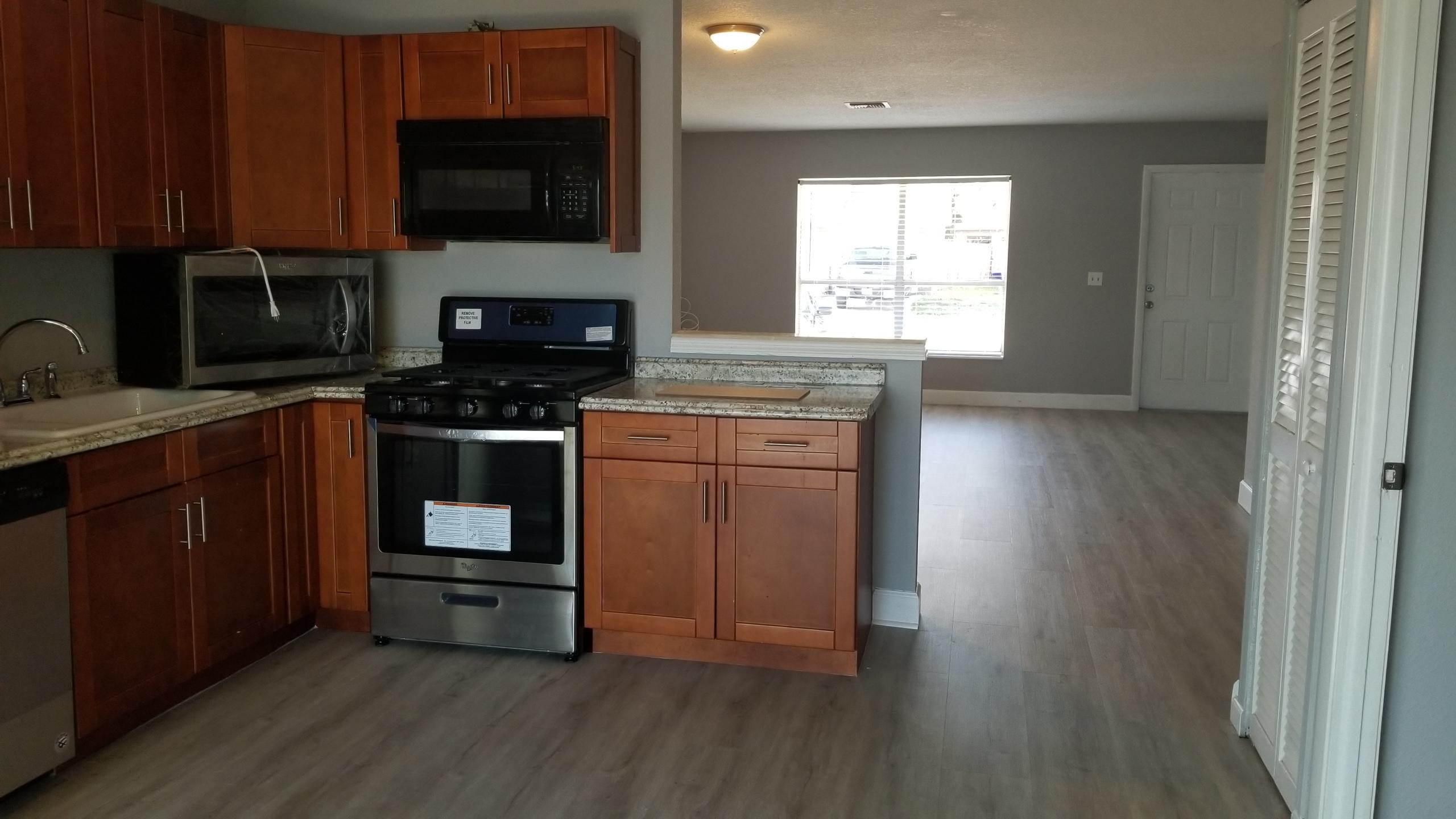 6142 Westfall Road Lake Worth, FL 33463 - Photo 4 of 18 1F8B3F48-5C89-4ABC-803A-C7666B05D10E