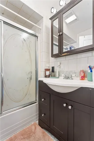 $449,900 | 51 7th Street, East Providence, RI 02914