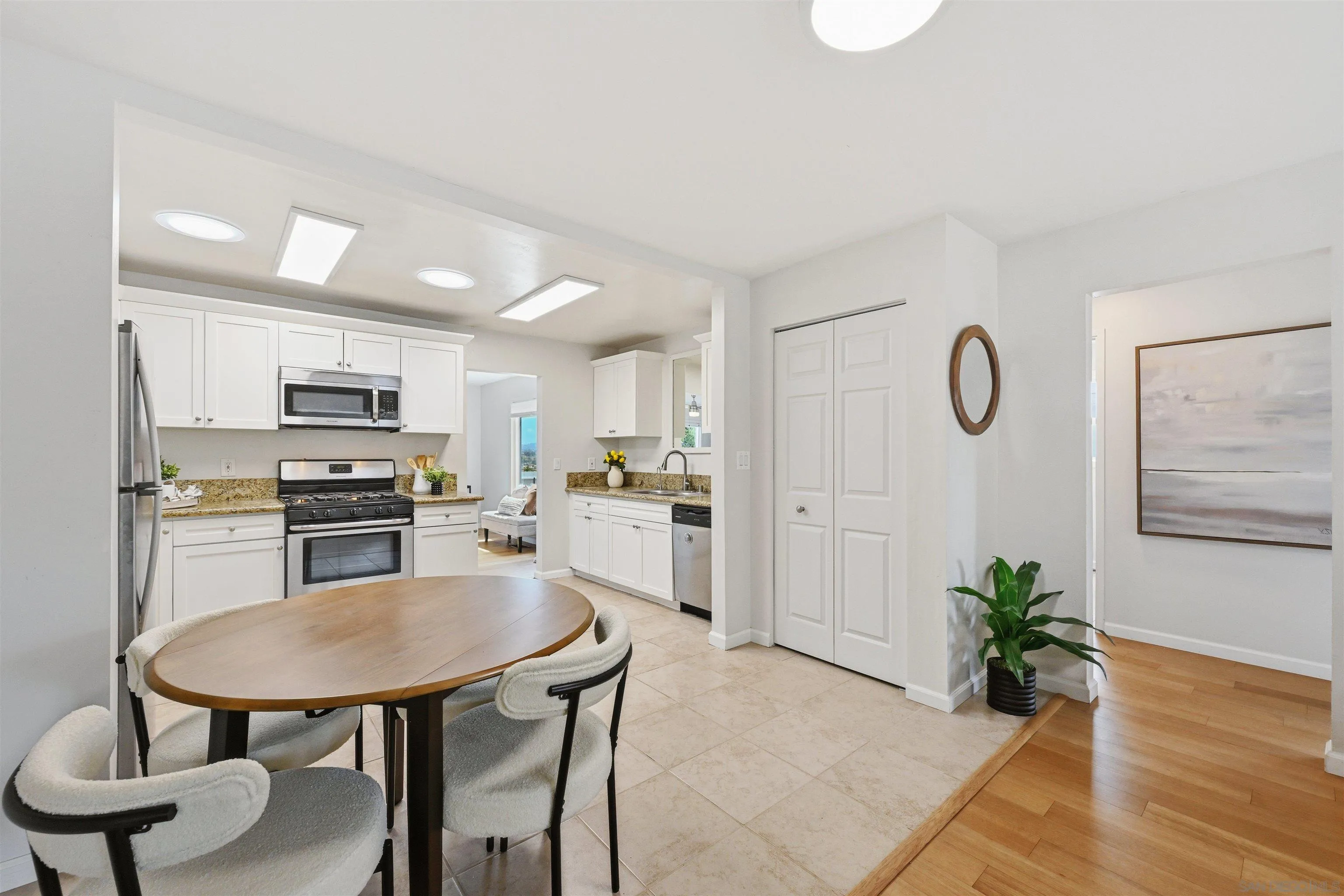 285 Ritchey Street San Diego, CA 92114 - Photo 11 of 34
