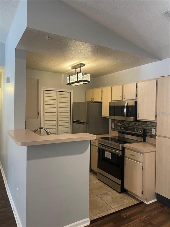 4340 South Kirkman Road, Unit 902 Orlando, FL 32811 - Photo 6 of 24