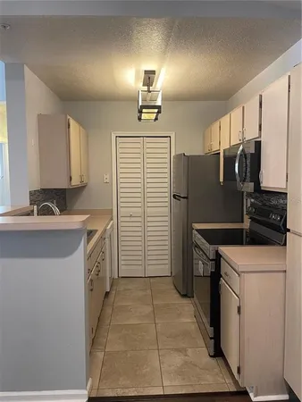 $1,550 | 4340 South Kirkman Road, Unit 902, Orlando, FL 32811