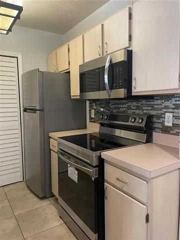 $1,800 | 4340 South Kirkman Road, Unit 902, Orlando, FL 32811